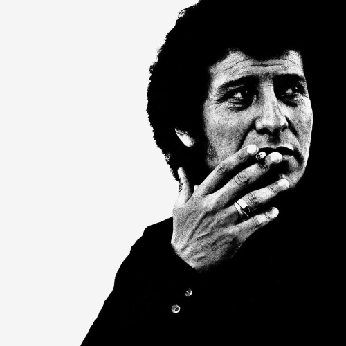 VÍCTOR JARA